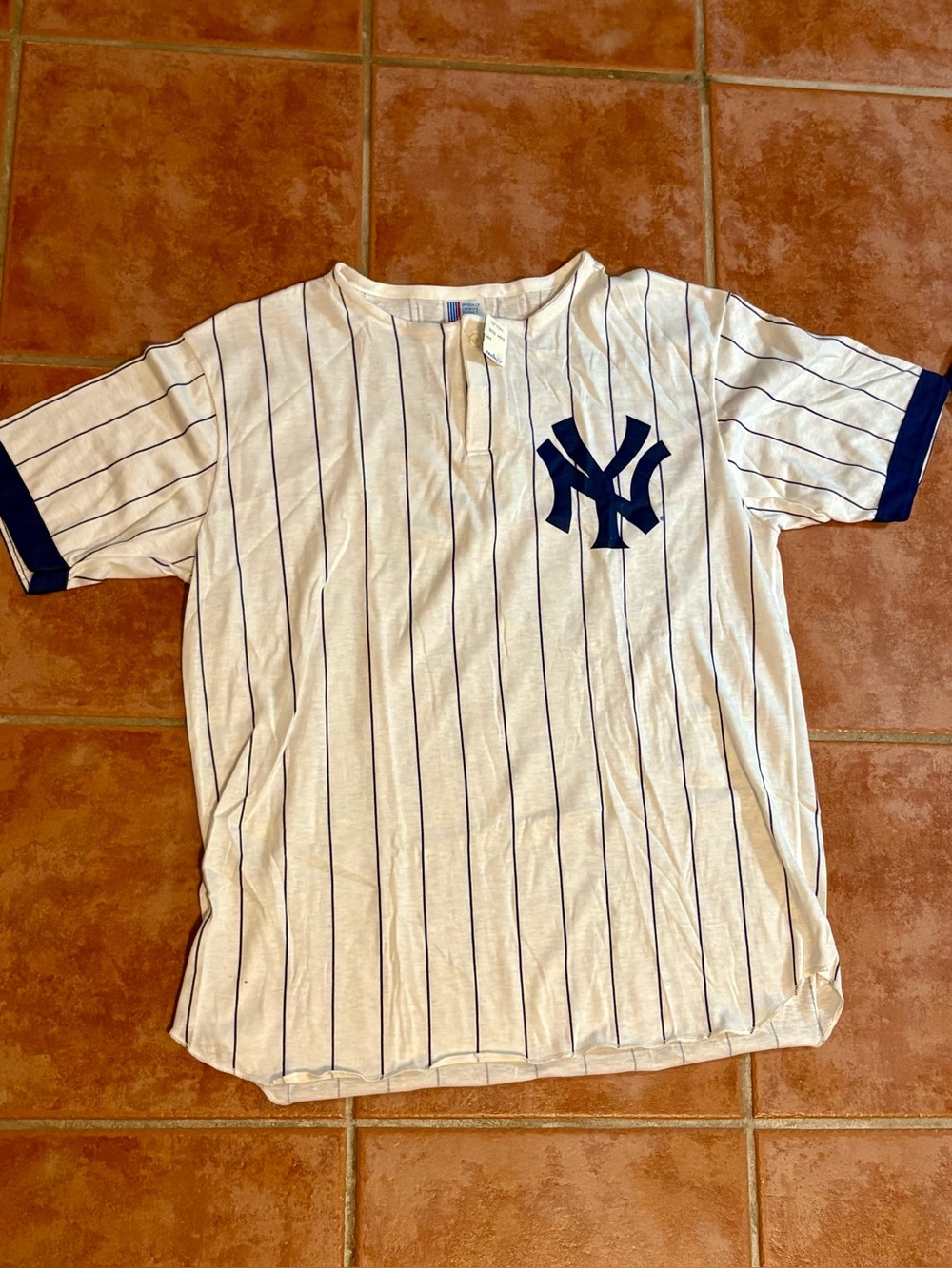 Vintage New York Yankees Pinstripe Baseball Tee - White & Navy NWT